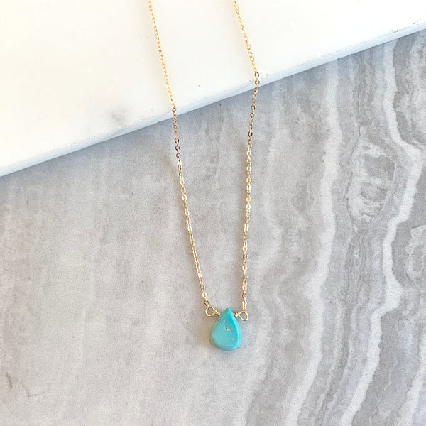 Teardrop necklace with Turquoise in Gold