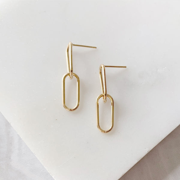 Paperclip Chain Dangle Earrings in Gold