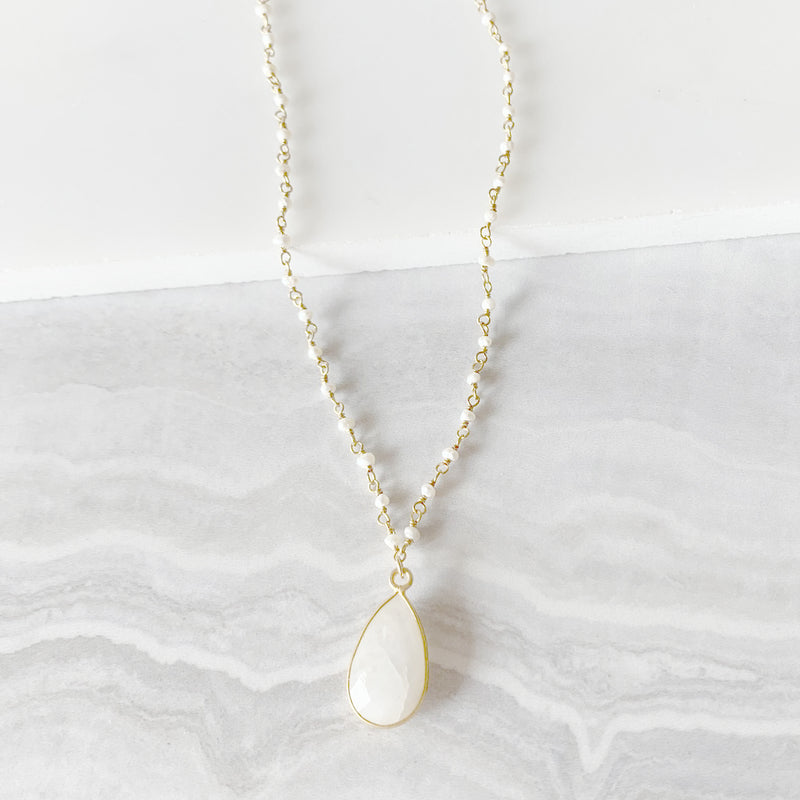 Moonstone Pendant Necklace with White Pearls in Gold
